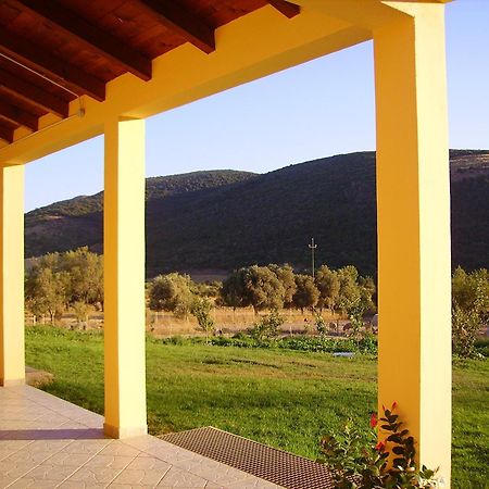 Agriturismo La Grotta Del Tesoro Santadi エクステリア 写真